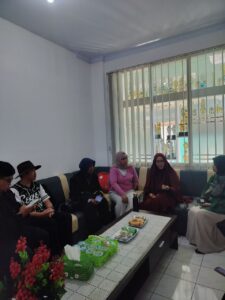 Together Goes to School