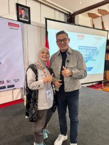 MENJADI JEMBATAN EMAS