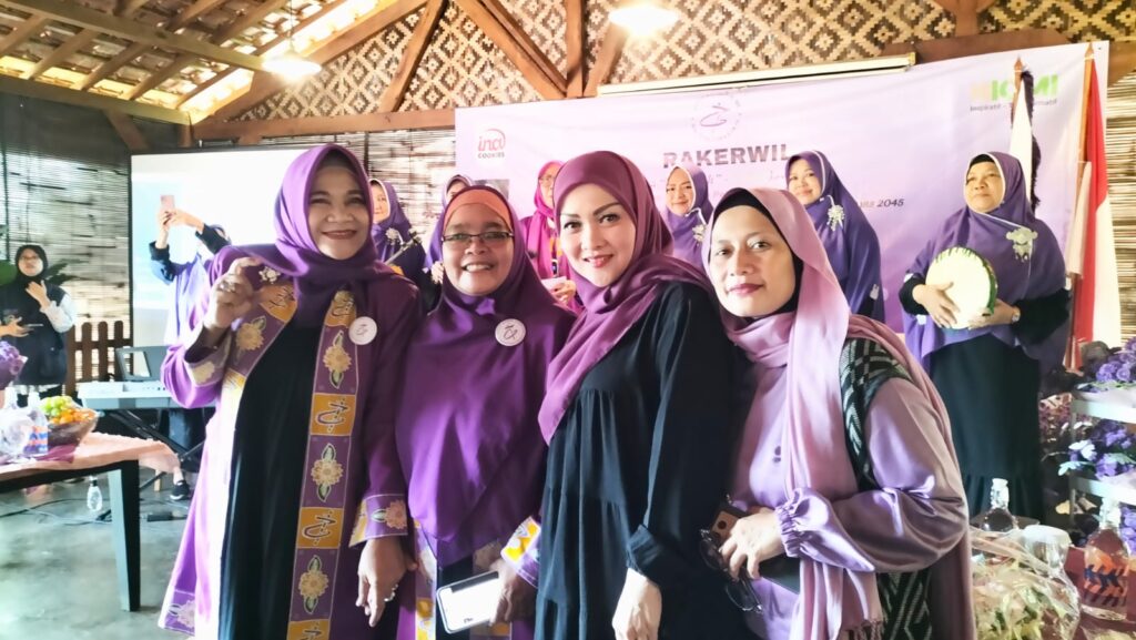 RAKERWIL ALISA "Khadijah" ICMI Jabar