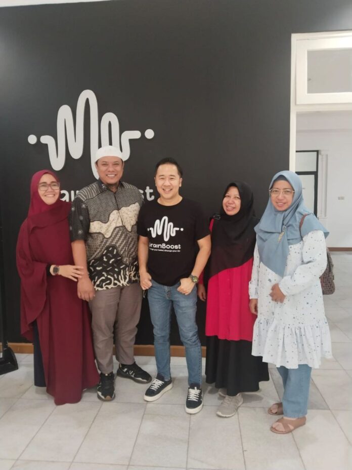 Kolaborasi Indscript X Brain Boost