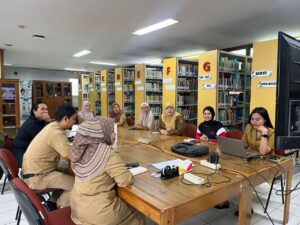 Photo 6118433685322272370 y