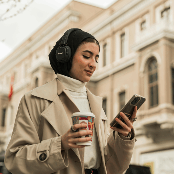 Dari Buku ke Suara: Peluang Baru Penulis di Era Audiobook