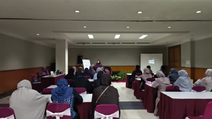 Jejak Cahaya: Bersama Guru, Bebas dari Riba