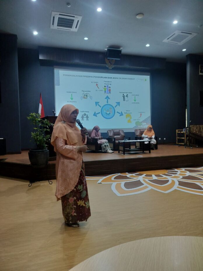 Photo 6217406349050579914 y