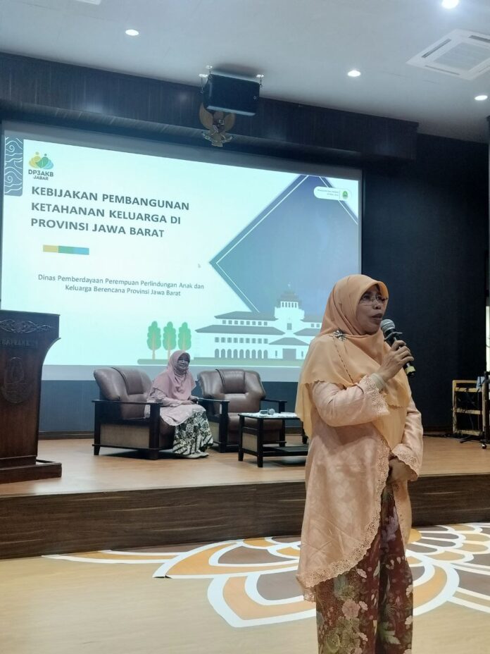 Siti Muntamah, Wakil Ketua Komisi V DPRD Jabar