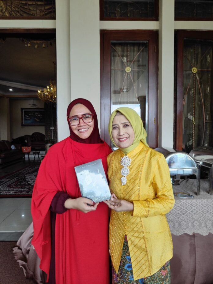 Photo 6224439018695363499 y