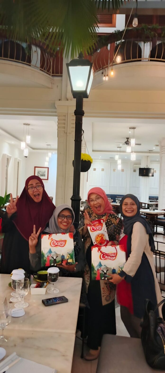 Sinergi Indscript dan Para Srikandi